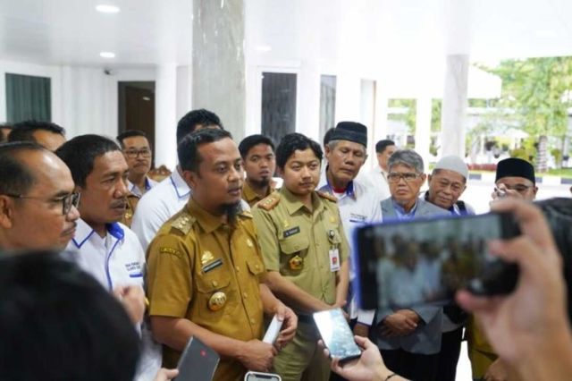 Gubernur Sulsel Teken UMP 2023, Naik 6,9 Persen Jadi Rp3.385.145