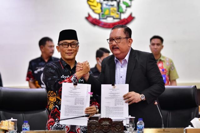 Pj Gubernur dan DPRD Sulsel Sepakati APBD Sehat Tahun Anggaran 2025