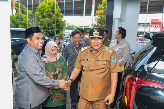 Jelang Pemungutan Suara, Pj Gubernur Bahtiar Terus Pantau Kesiapan Pemilu di Bawaslu dan KPU