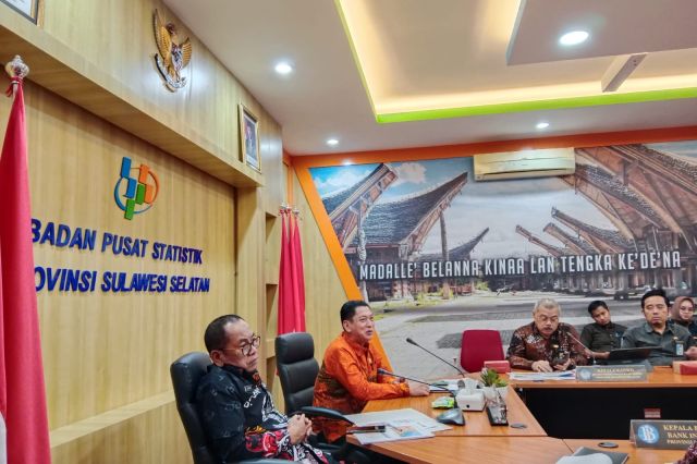 Kepala Bidang Perekonomian dan Sumber Daya Alam Bappelitbangda Prov. Sulsel Menghadiri Acara Rilis BRS Indikator Strategis Bulan Desember 2024