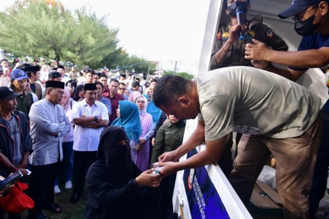 Safari Ramadan Pj Gubernur Sulsel Dirangkaikan Gerakan Pangan Murah di CPI