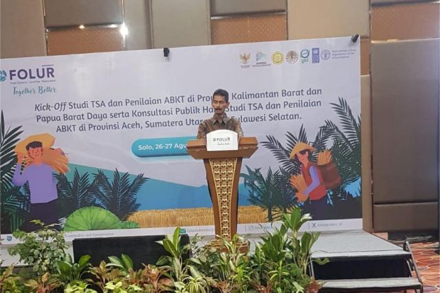 Fungsional Perencana Ahli Madya Bidang Perekonomian dan SDA Menghadiri Konsultasi Publik Hasil Studi Targetted Scenario Analysis (TSA) dan Penilaian Areal Bernilai Konservasi Tinggi (ABKT)