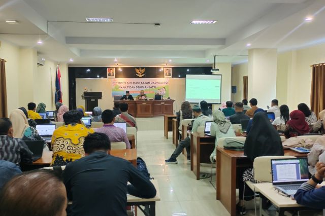 Erlan Triska, S.IP, M.Adm.KP Hadiri Rapat Finalisasi Dokumen RKPD Tahun 2025 khususnya Percepatan Penanganan ATS, Perkawinan Anak, dan Penilaian Sakip