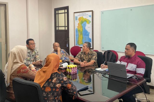 Kepala Bappelitbangda Prov. Sulsel Pimpin Rapat Internal Pengembangan Aplikasi Si Lebah Unggulan di Dampingi Kepala Bidang PPM