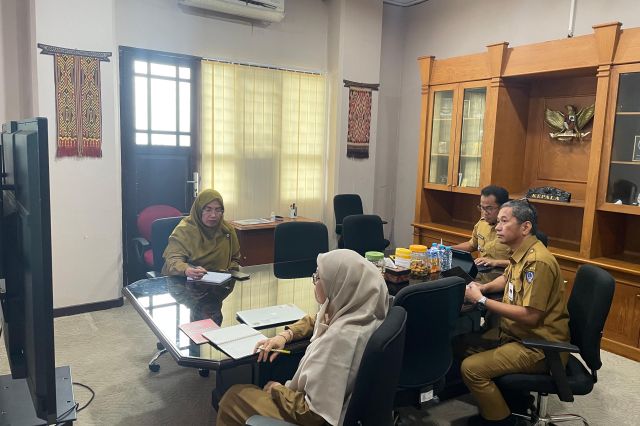 Kepala Bappelitbangda Prov. Sulsel Mewakili Sekretaris Daerah Prov. Sulsel Memimpin Rapat Evaluasi Rancangan Perda Kabupaten Luwu Timur