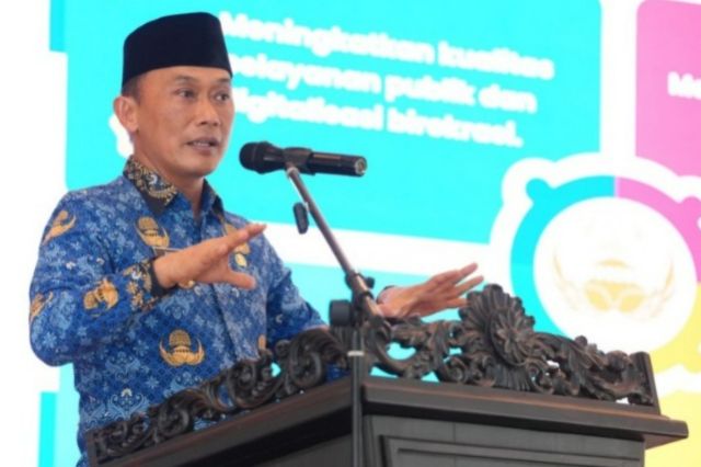 Pj Gubernur Prof Zudan Bakar Semangat Pengurus Korpri dan Bagikan Ratusan Bantuan untuk Warga Luwu