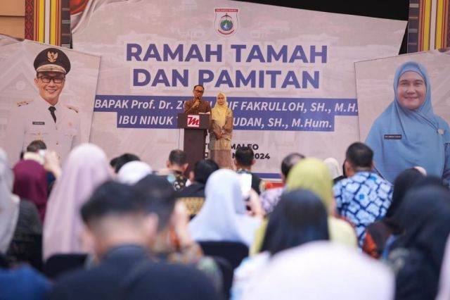 Penuh Haru! Warnai Ramah Tamah dan Pamit Prof Zudan dan Istri di Pemprov Sulbar