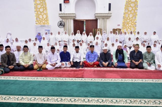 Hadiri Pengukuhan Pengurus Majelis Taklim dan Pemuda - Remaja Masjid Aisyah, Prof Zudan Arif Fakrulloh Komitmen Makmurkan Masjid