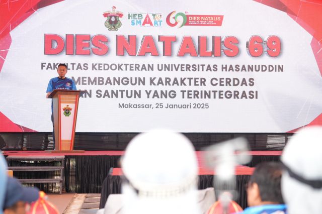 Dies Natalis ke-69 Fakultas Kedokteran Unhas, Prof Fadjry Djufry Ajak Civitas Akademika Wujudkan Zero Stunting di Sulsel