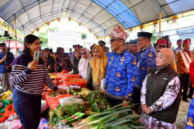 HUT Ke-16 Toraja Utara Hadirkan Gerakan Pangan Murah, Pemkab Apresiasi Dukungan Pemprov Sulsel