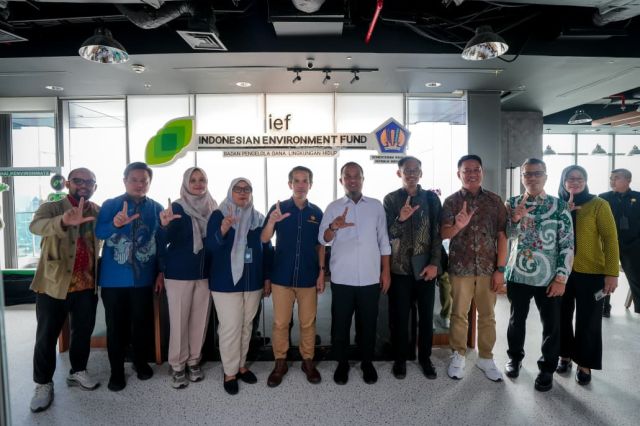 Gubernur Sulawesi Selatan Didampingi Plt. Kepala Bappelitbangda Audiensi dengan BPDLH Bahas Peluang Pendanaan Lingkungan Berkelanjutan