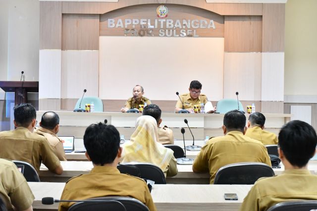 Ir. H. Andi Bakti Haruni, C.E.S Hadiri Rakor dan Evaluasi Capaian Kinerja OPD Lingkup Asisten Administrasi Sekretaris Daerah Prov. Sulsel