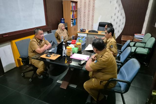 Sekretaris Bappelitbangda Prov. Sulsel, Dr. Andy, M.Si Terima Tim Inspektorat Prov. Sulsel Dalam Rangka Exit Meeting Pemeriksaan Reguler