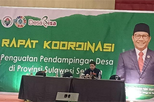 Sekretaris Bappelitbangda Prov. Sulsel Narasumber Rapat Koordinasi Penguatan Pendampingan Desa di Provinsi Sulawesi Selatan