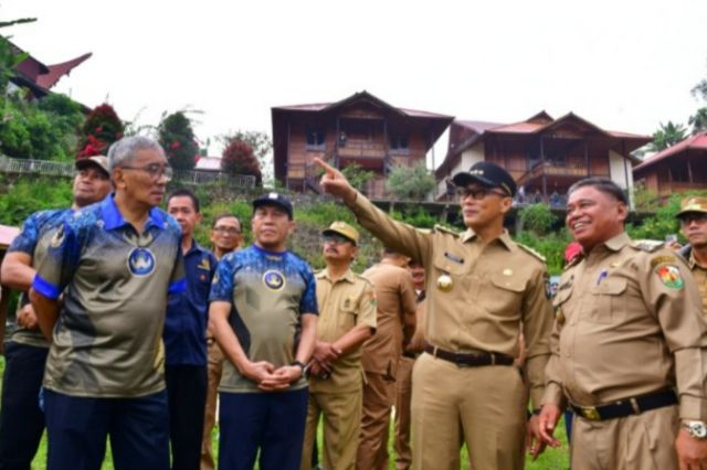 Tinjau SMA Negeri 11 Toraja Utara, Pj Gubernur Sulsel Langsung Programkan untuk Perbaikan