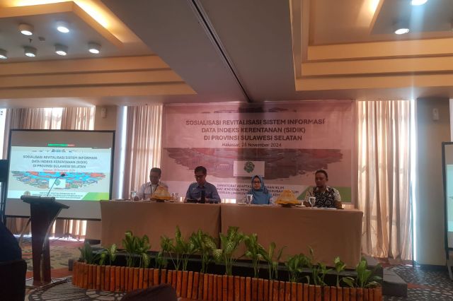 Fungsional Perencana Bidang Perekonomian dan SDA Menghadiri Sosialisasi Revitalisasi Sistem Informasi Data Indeks Kerentanan (SIDIK) di Provinsi Sulawesi Selatan