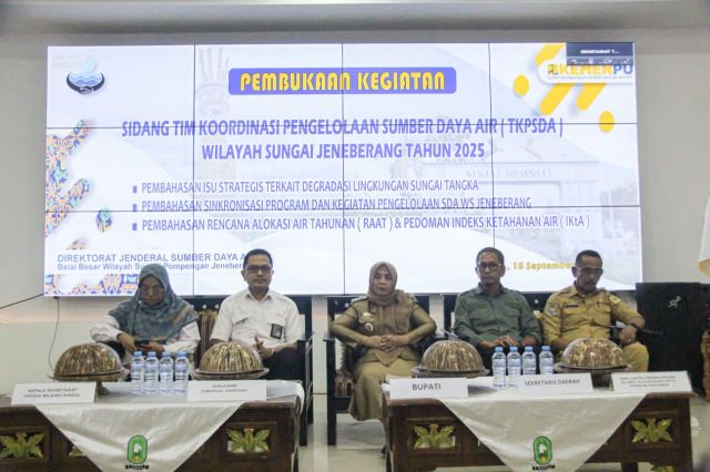 Kepala Bidang Infrastrukur dan Kewilayahan Membuka Sekaligus Mengikuti Sidang BBWS Pompengan Jeneberang Bahas Penguatan Irigasi di Sinjai