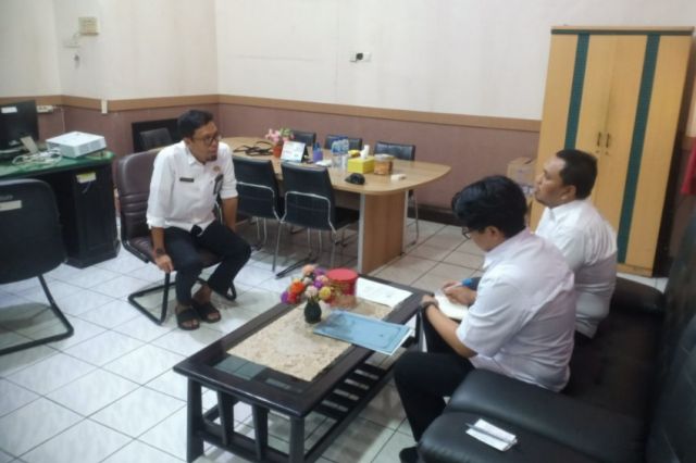 Tim Pendamping Inovasi OPD dari Bidang Litbang Bappelitbangda Prov Sulsel melaksanakan pertemuan dengan Sekretaris Diskominfo-SP Prov. Sulsel