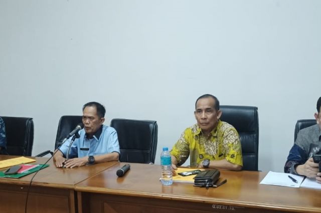 Ristati Rahayu, AP., M.S.i pimpin Sidang TPM 1 Kajian Survey Persepsi Masyarakat Terhadap Kinerja Pemerintah Provinsi Provinsi Sulawesi Selatan