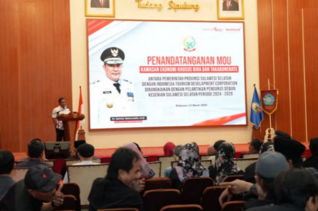 Diinisiasi Pj Gubernur Bahtiar, Pemprov Sulsel - ITDC Teken MoU KEK Bira - Takabonerate