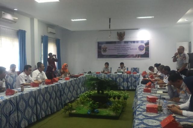 Kabid Infrastruktur dan Kewilayahan Menghadiri Rapat Penyusunan Dokumen Tataran Transportasi Wilayah Sulawesi Selatan (Tattrawil)