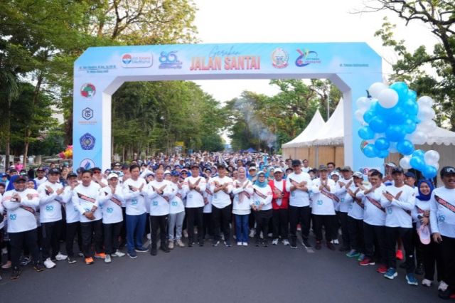 Jalan Santai Spesial HUT RSUD Labuang Baji, Penjabat Gubernur Sulawesi Selatan Prof Zudan : Layani Masyarakat dengan Semangat Terbaik