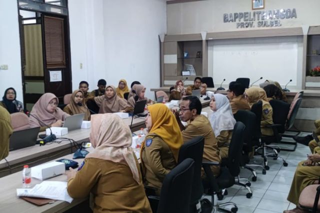 Kepala Bidang Perekonomian dan SDA beserta Staf melakukan Verifikasi terhadap Usulan OPD terkait RPJMN 2025-2029